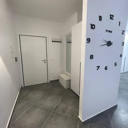 Apartament Bruci *