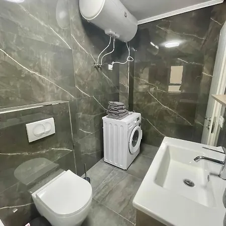 Apartament Bruci *